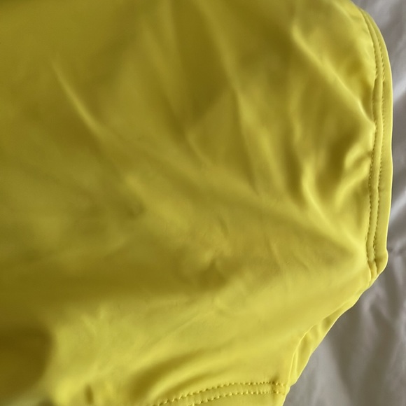 Gymboree yellow swimsuit 🩱 with butterfly NEW size 8 modest - Picture 3 of 5